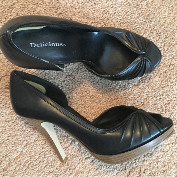 Delicious Shoes - 🫶 TRADE FOR VAL🫶